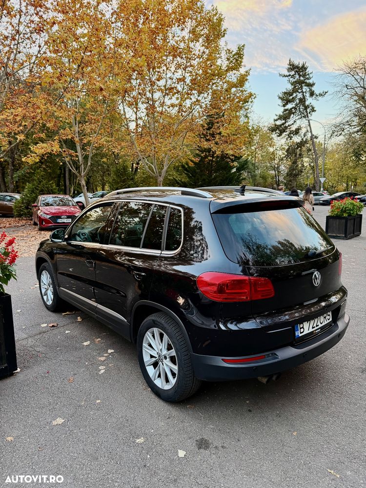 Volkswagen Tiguan 2.0 TDI 4Motion DSG Track & Field - 4