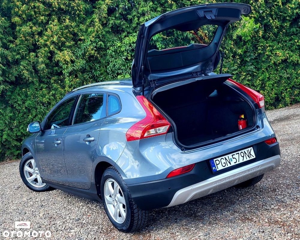 Volvo V40 Cross Country - 21