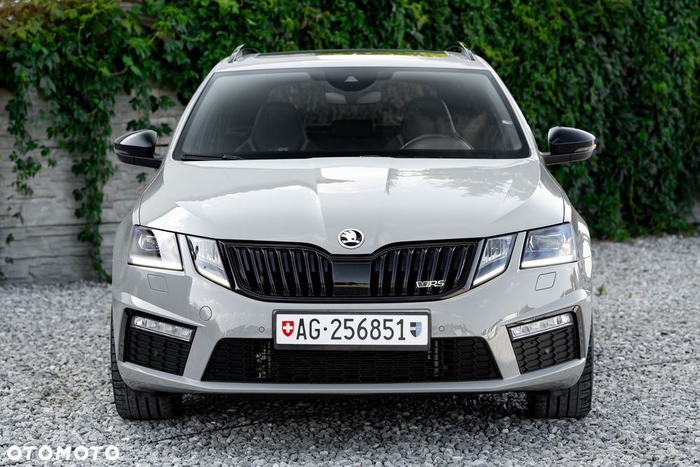 Skoda Octavia 2.0 TSI RS - 8