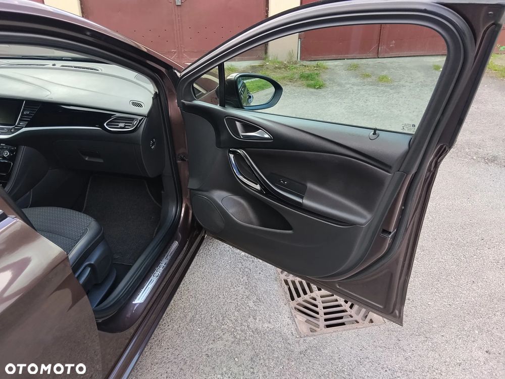 Opel Astra 1.6 D (CDTI) Start/Stop Dynamic - 13