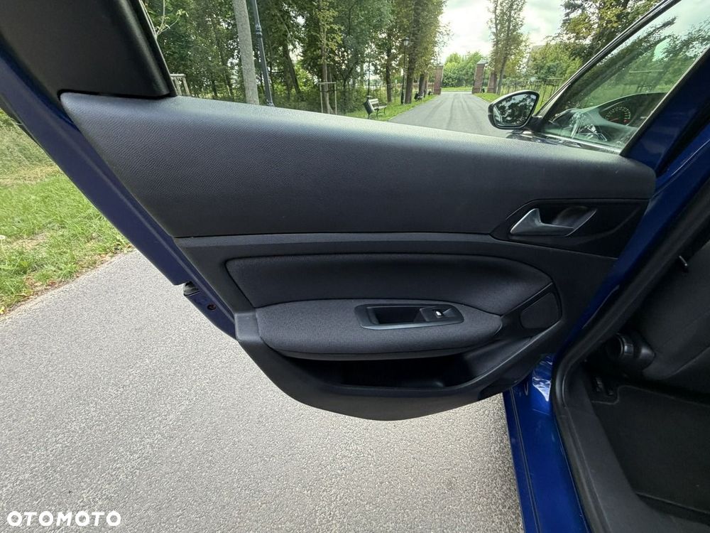 Peugeot 308 - 22