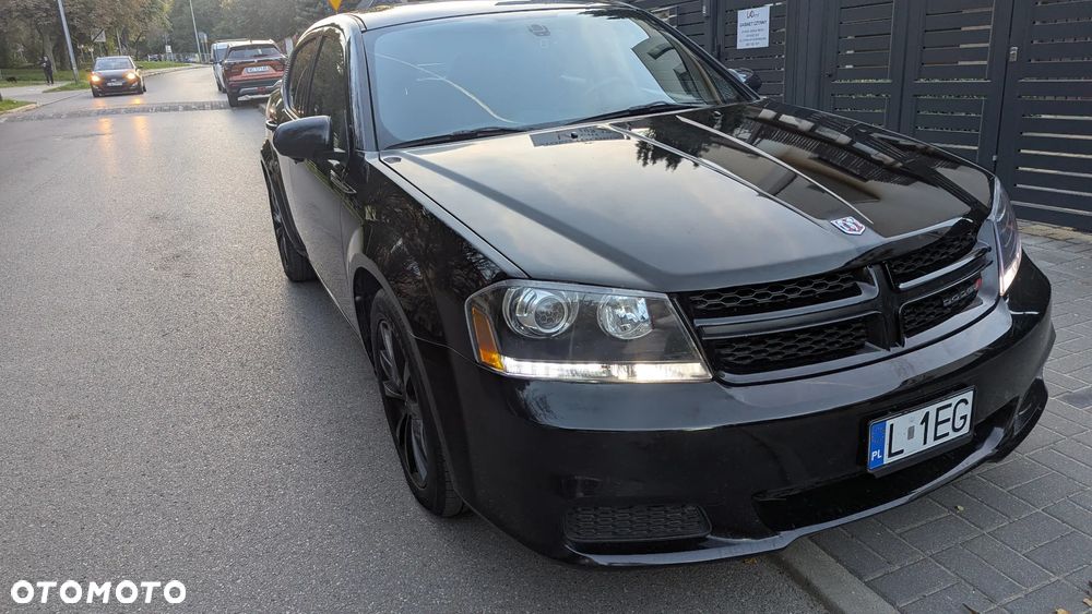 Dodge Avenger - 2