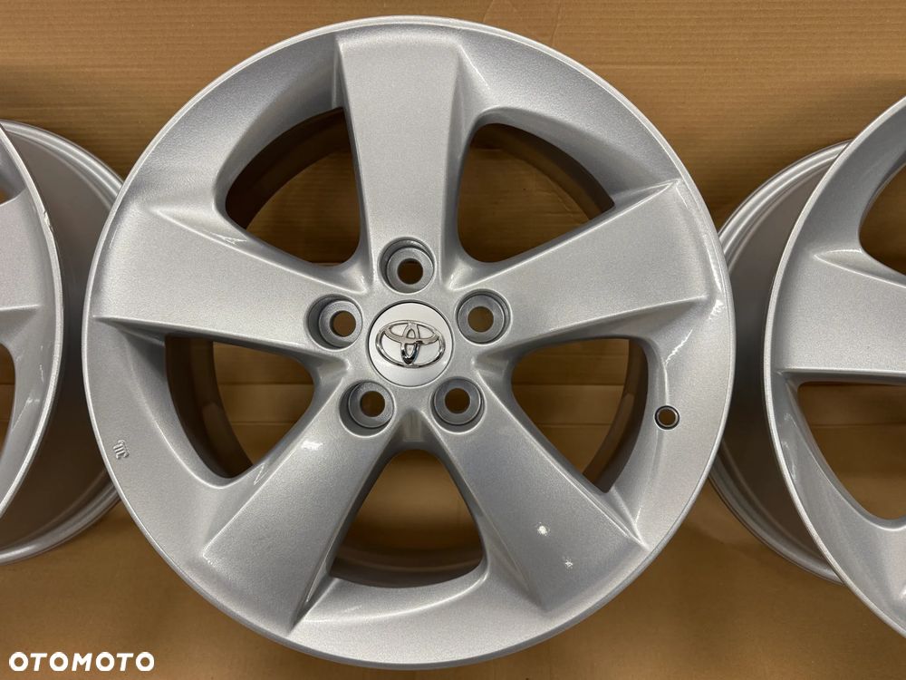 Toyota 17 x 7J ET50 - 6