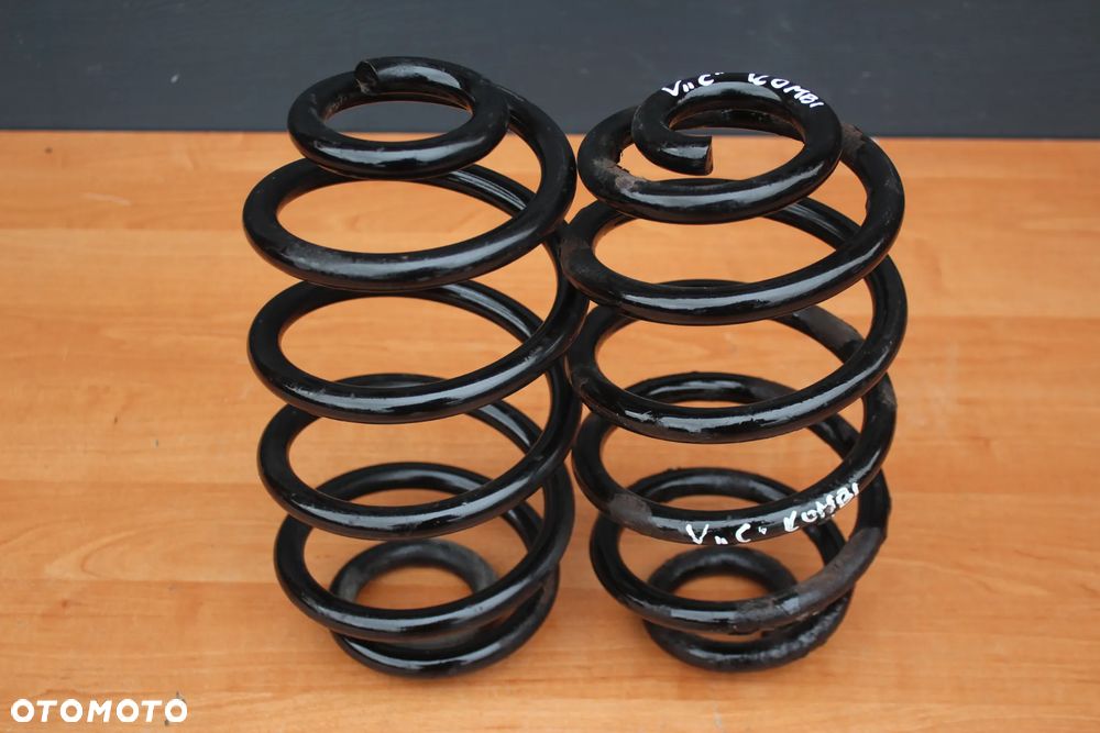 SPRĘŻYNY TYŁ TYLNE OPEL VECTRA C KOMBI KOMPLET - 1