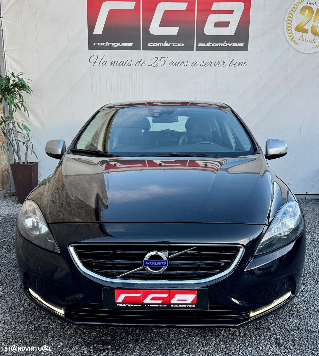 Volvo V40 1.6 D2 R-Design Momentum - 2