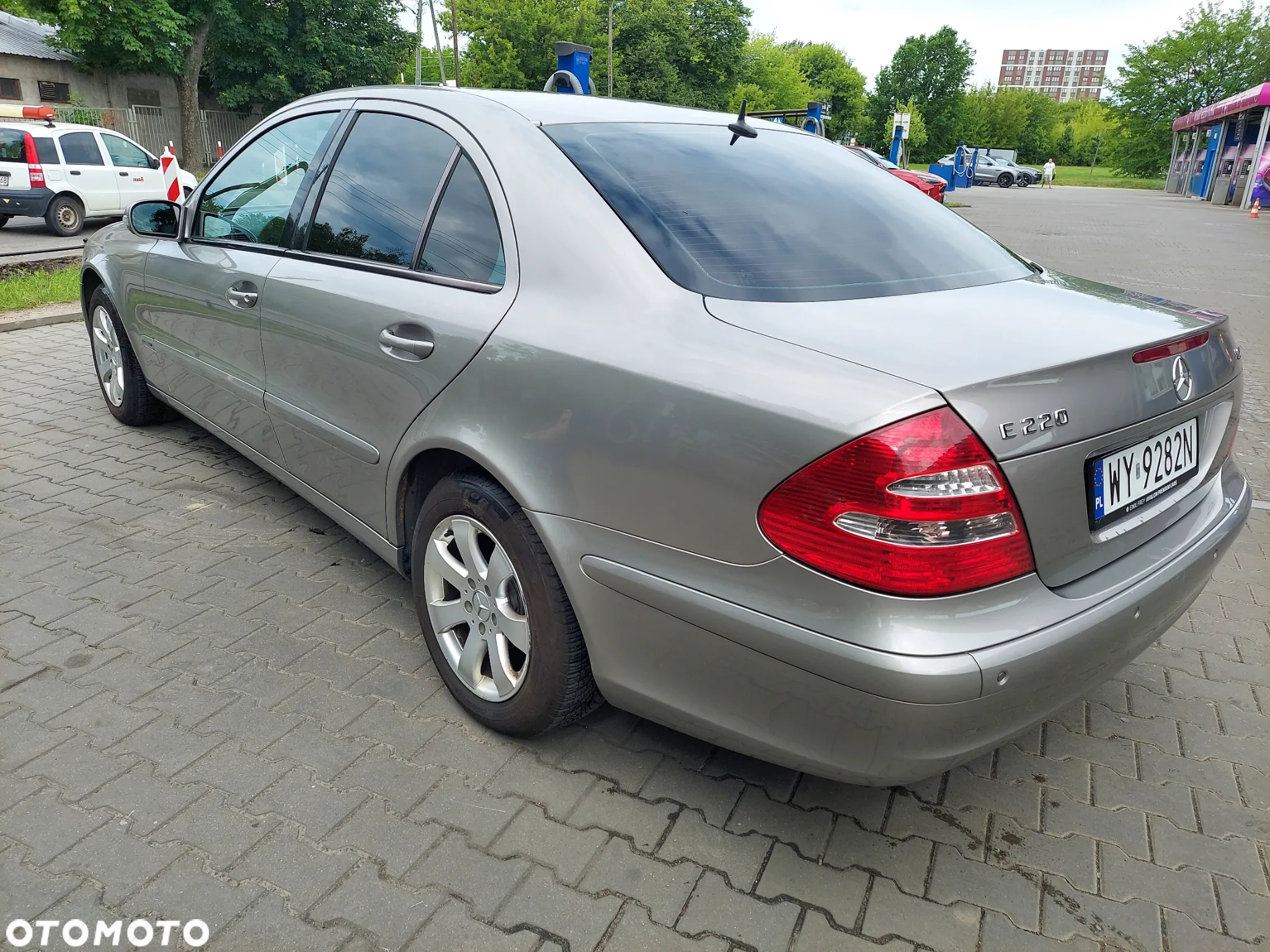 Mercedes-Benz Klasa E - 21