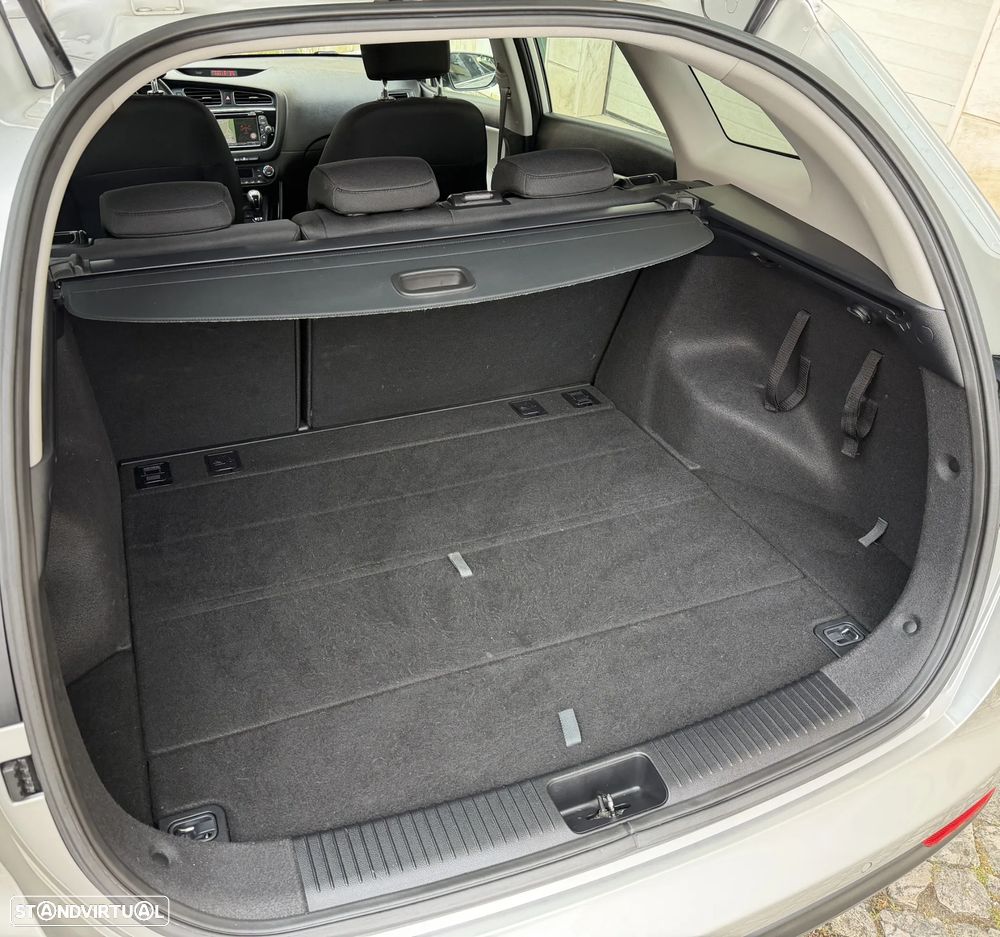 Kia Ceed SW 1.4 CRDi Nav Line - 24