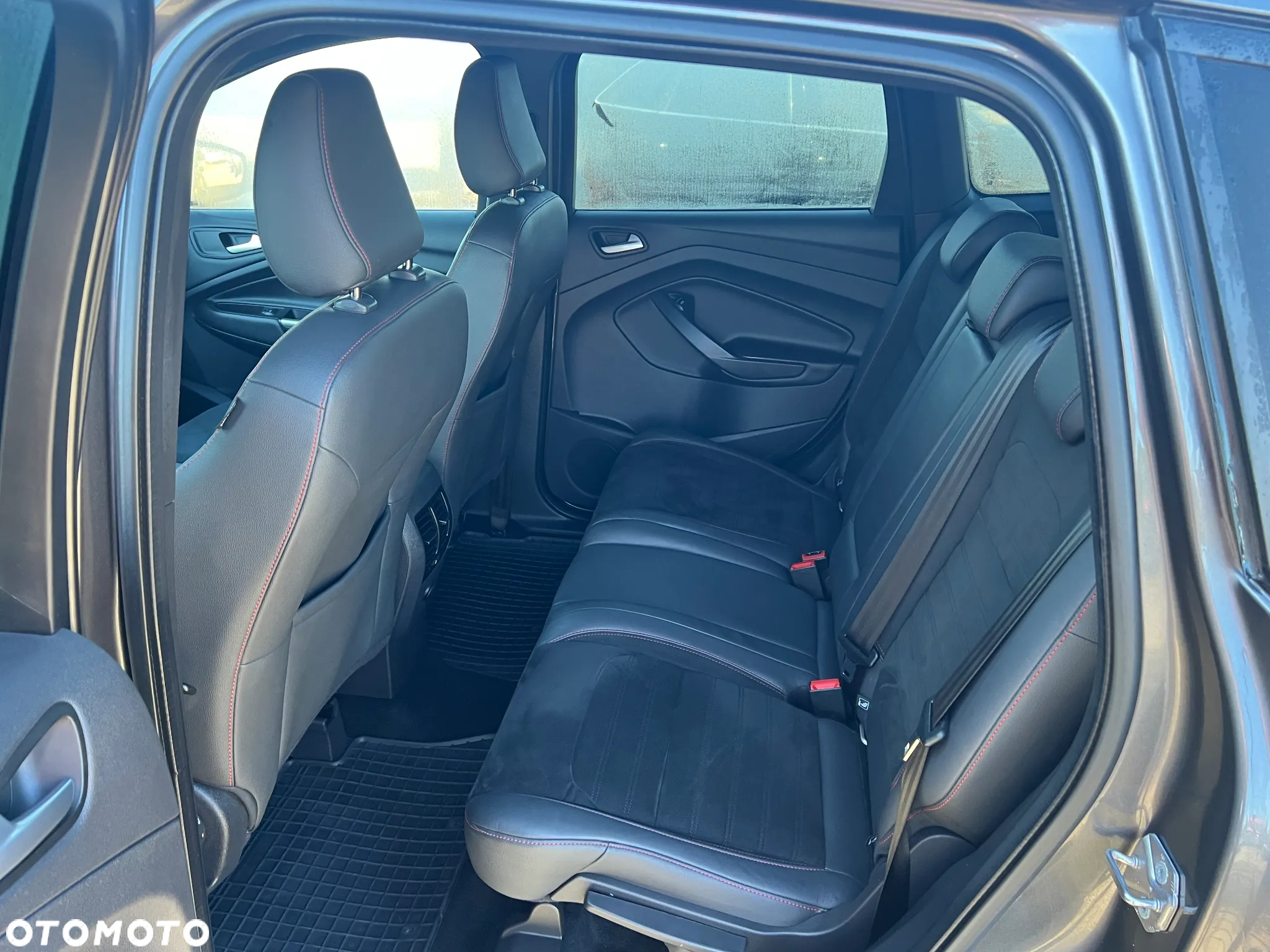 Ford Kuga 1.5 EcoBoost 4x4 ST-Line - 23