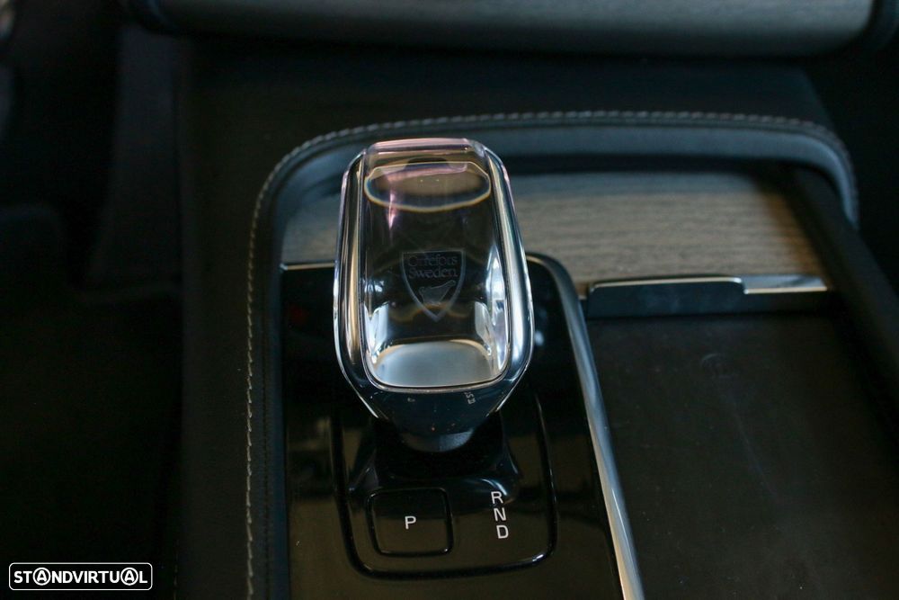 Volvo XC 90 2.0 T8 PHEV Core AWD - 38