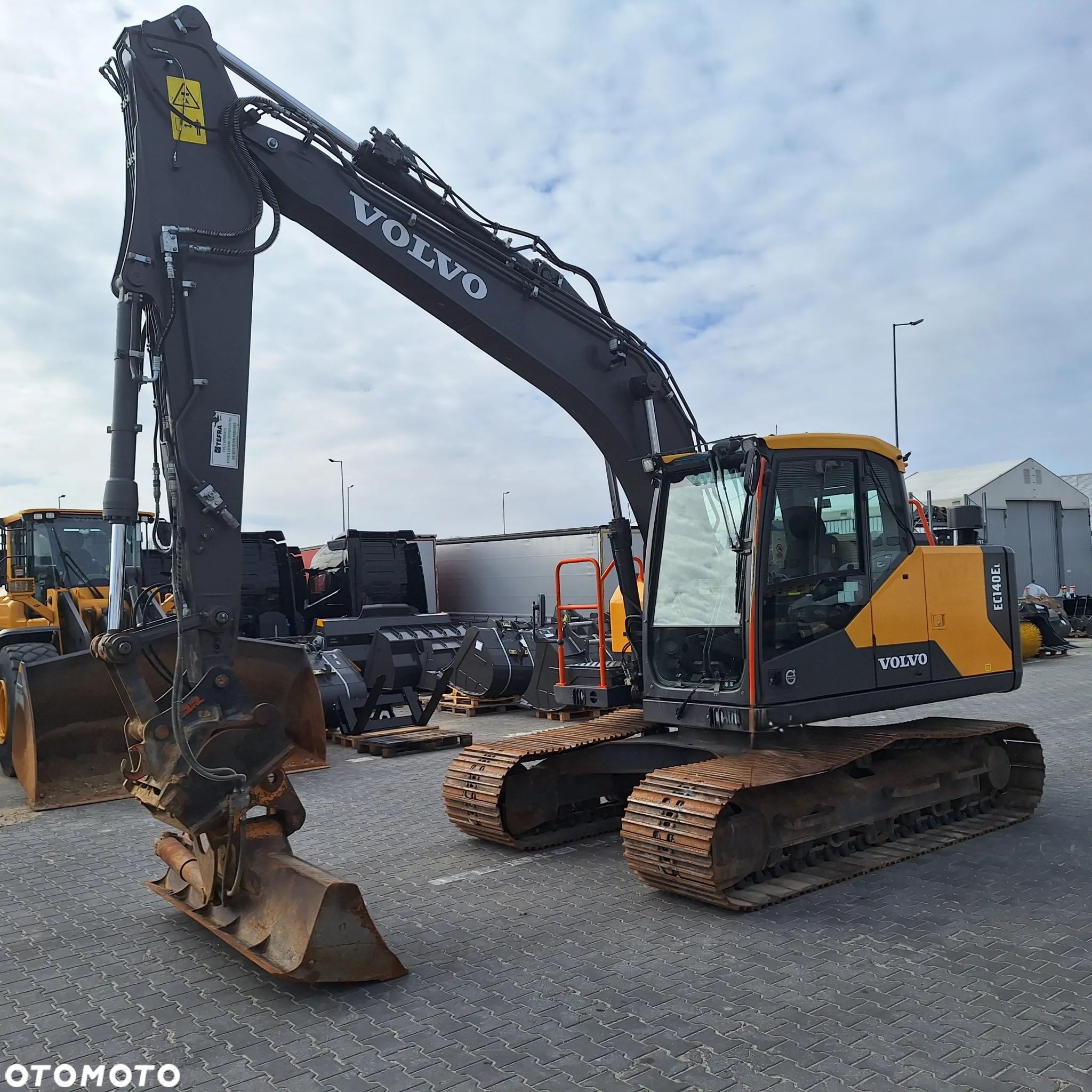 Volvo EC140EL - 1