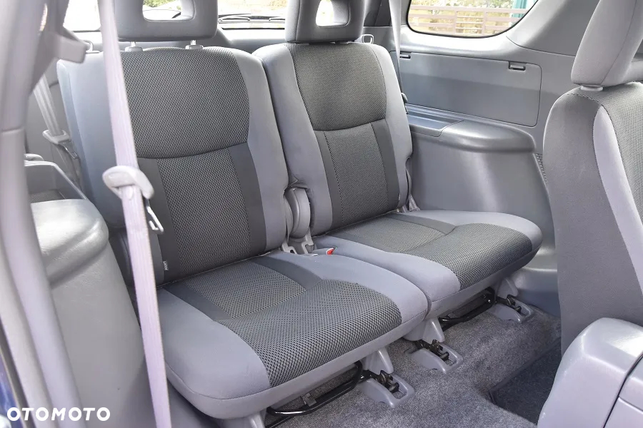 Toyota RAV4 2.0 VVT-i Sol - 25