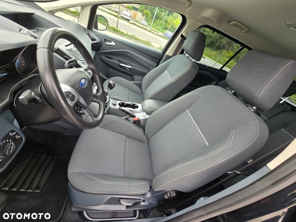 Ford Grand C-MAX - 10
