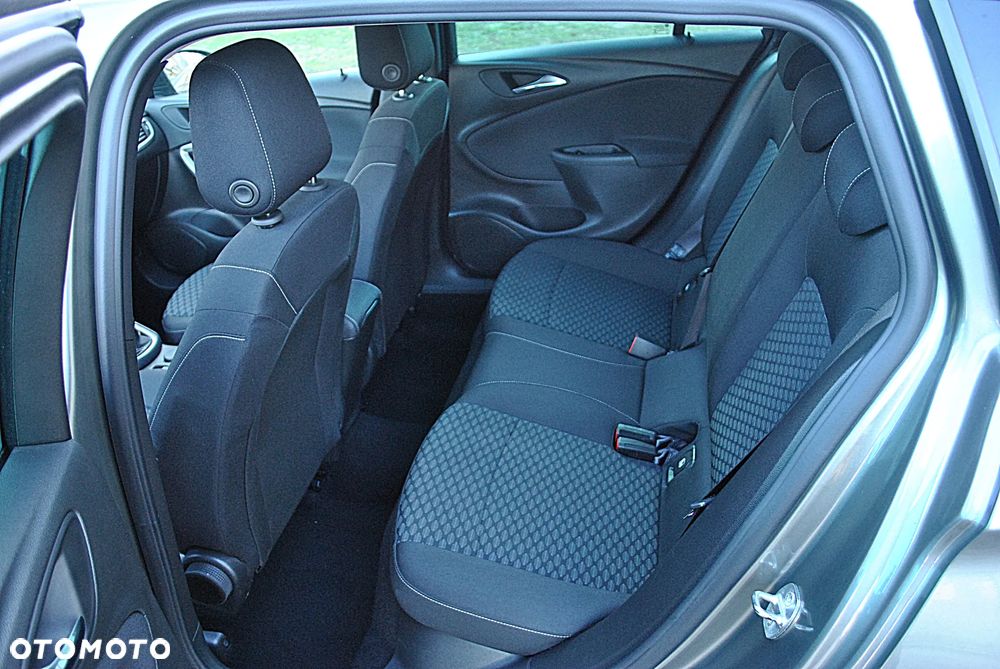 Opel Astra 1.2 Turbo Start/Stop Business Edition - 19