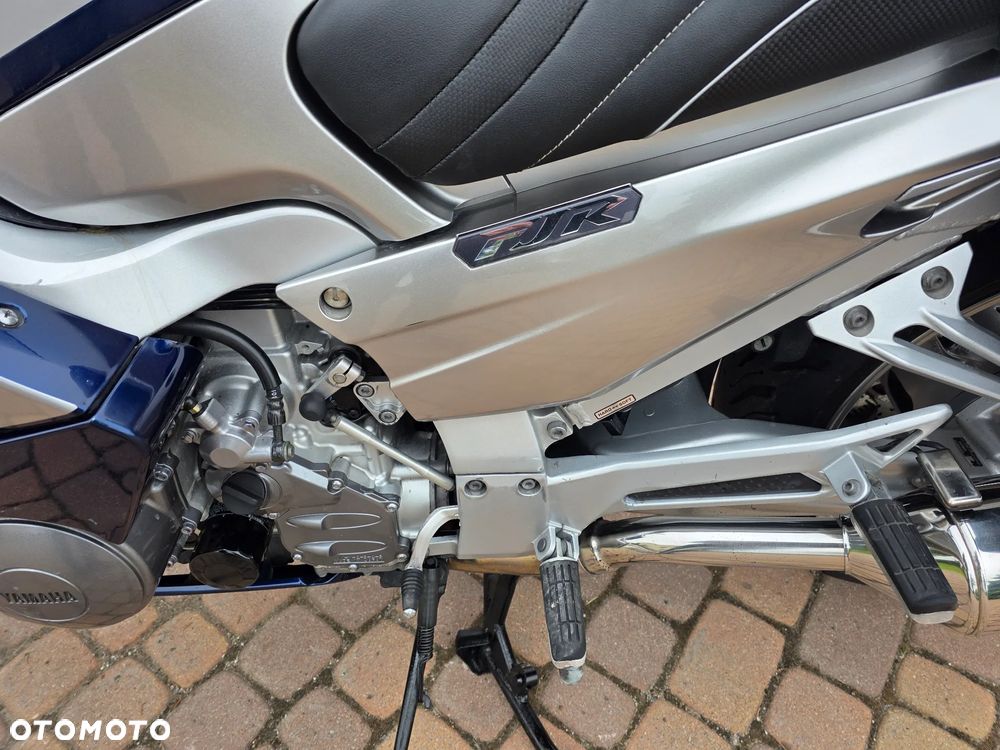 Yamaha FJR - 13