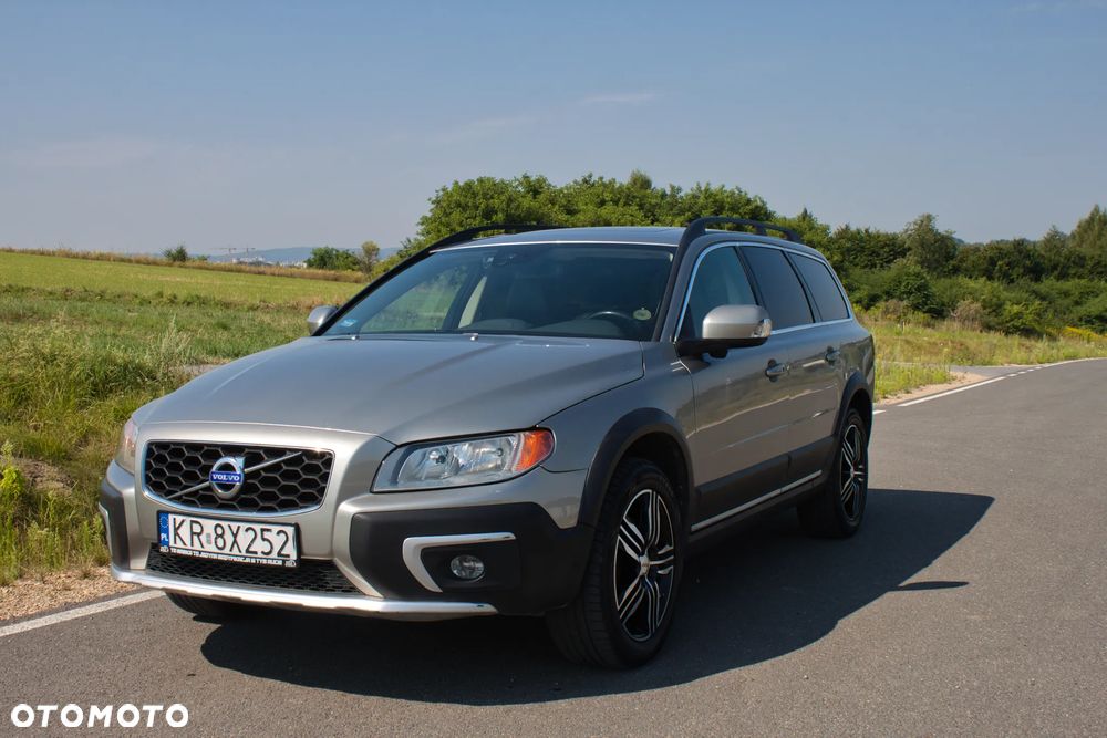 Volvo XC 70 3.2 AWD Summum - 2
