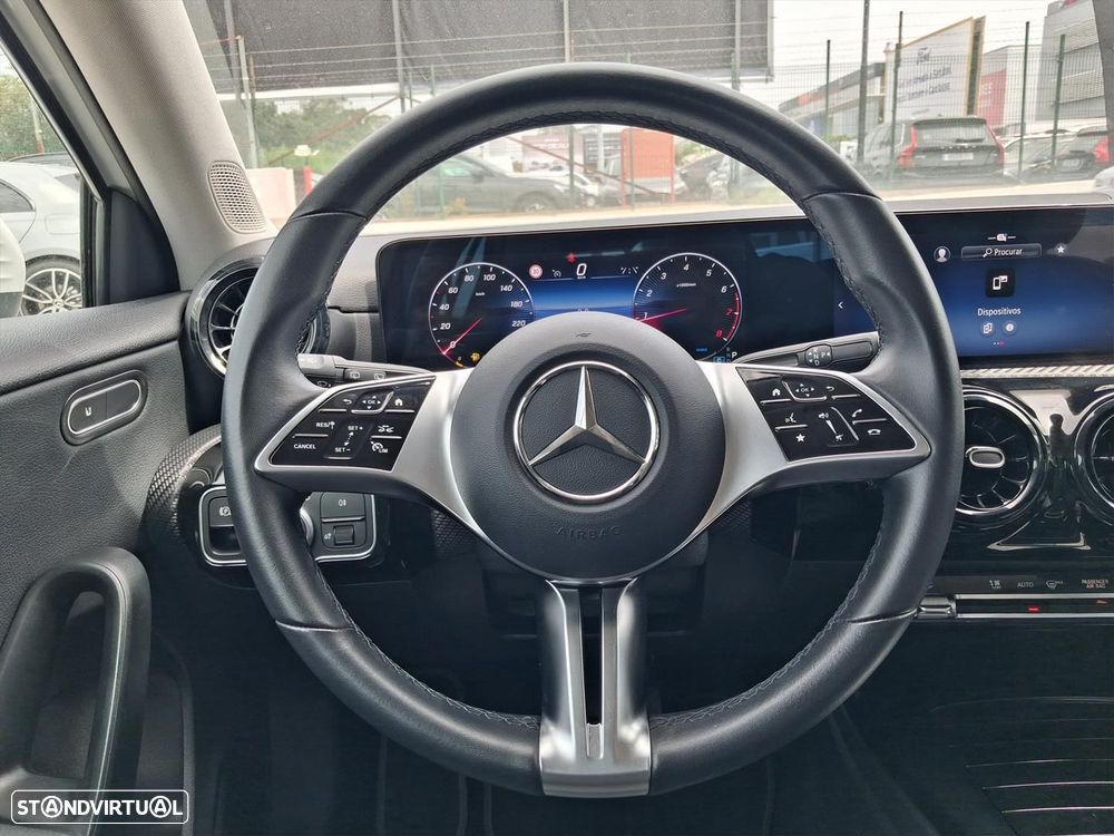 Mercedes-Benz A 200 Style Plus Aut. - 20