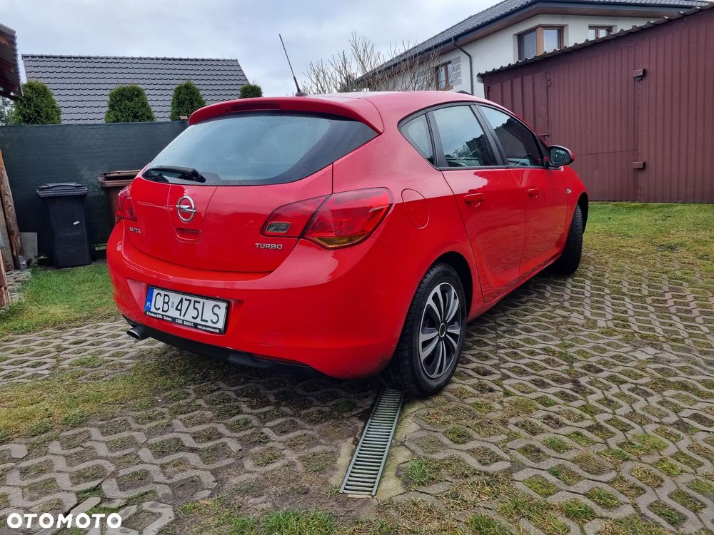 Opel Astra 1.4 T Cosmo - 4