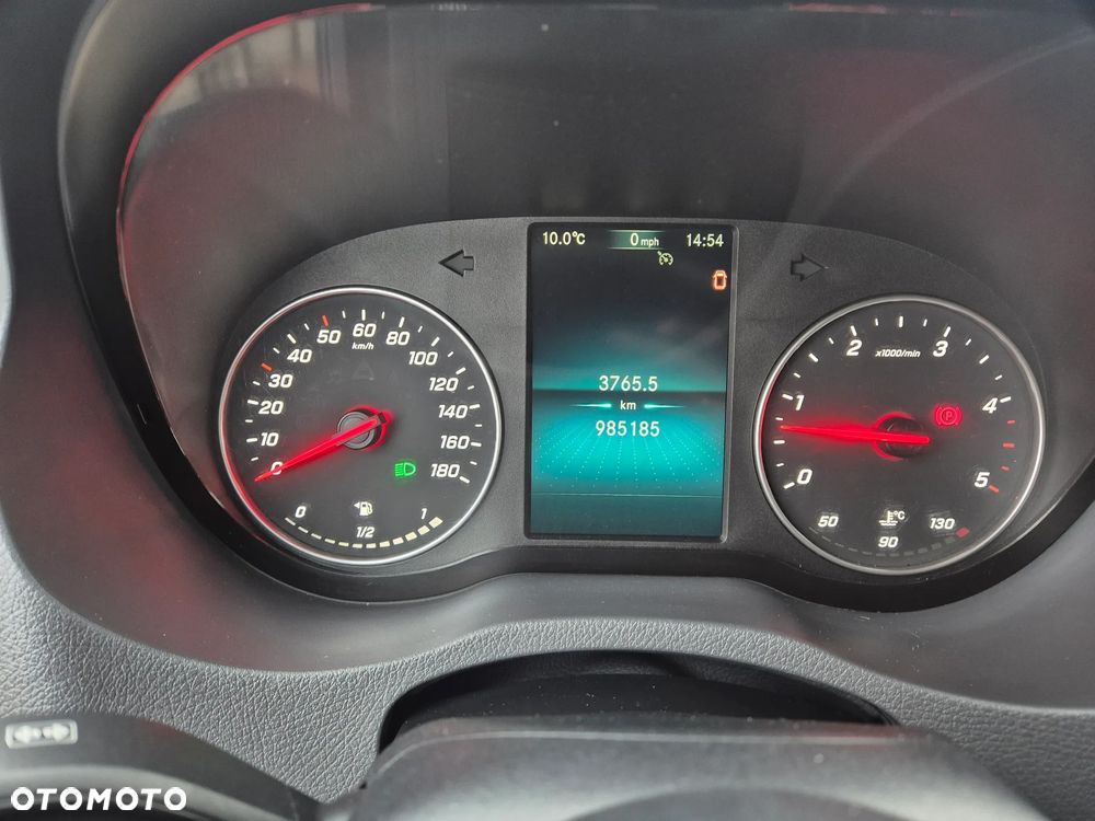 Mercedes-Benz Sprinter - 21