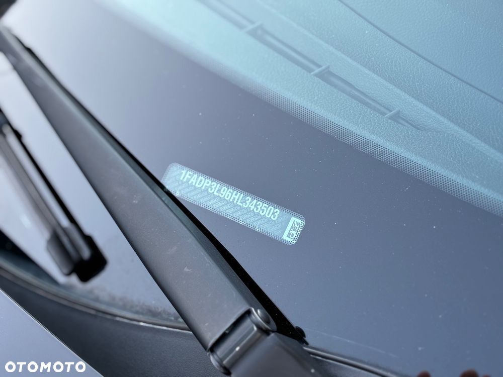 Ford Focus 2.0 EcoBoost ST - 34