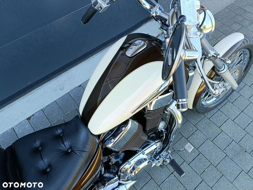 Suzuki Intruder - 8