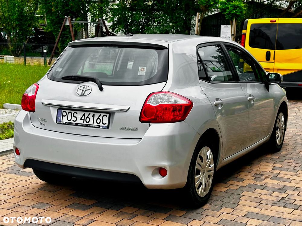 Toyota Auris 2.0 D-4D Luna - 5