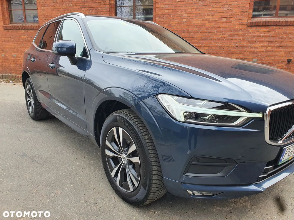 Volvo XC 60 B4 B Geartronic Momentum Pro - 2