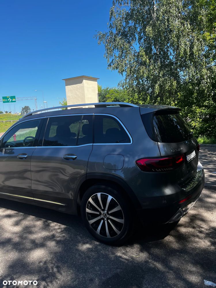 Mercedes-Benz GLB 250 4Matic 8G-DCT - 5