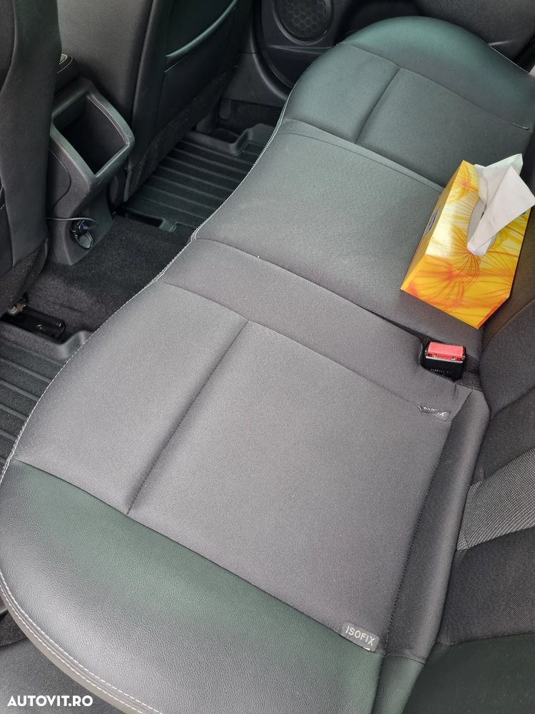 Renault Megane ENERGY dCi 110 Start & Stop Bose Edition - 9