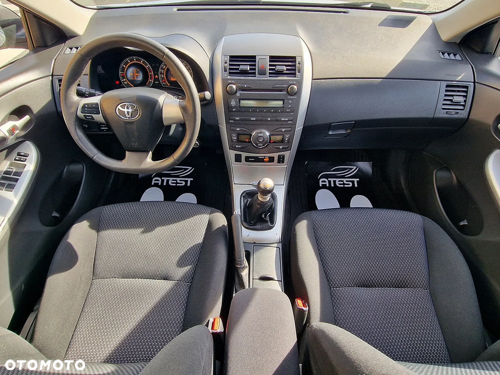 Toyota Corolla - 9