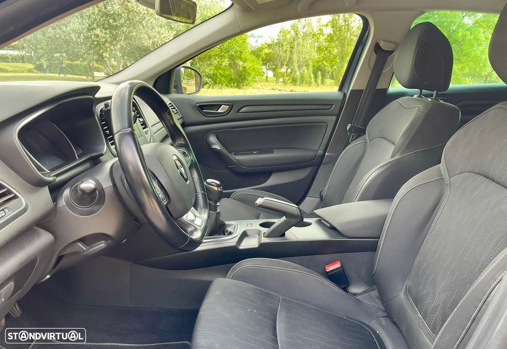 Renault Mégane Sport Tourer 1.5 Blue dCi Limited J17 - 13