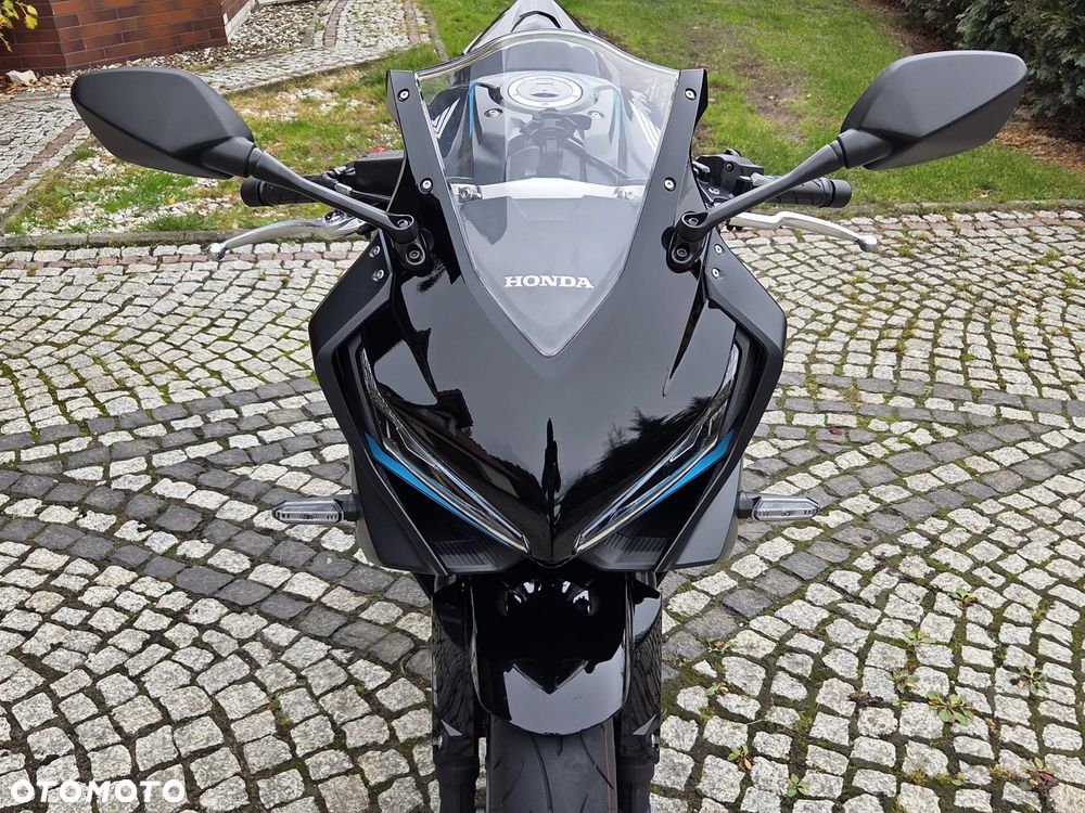 Honda CBR - 28