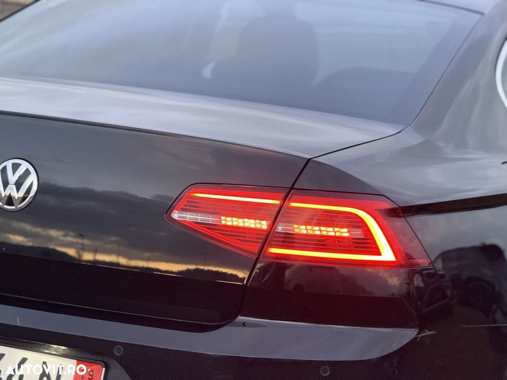 Volkswagen Passat 2.0 TDI DSG Highline - 11