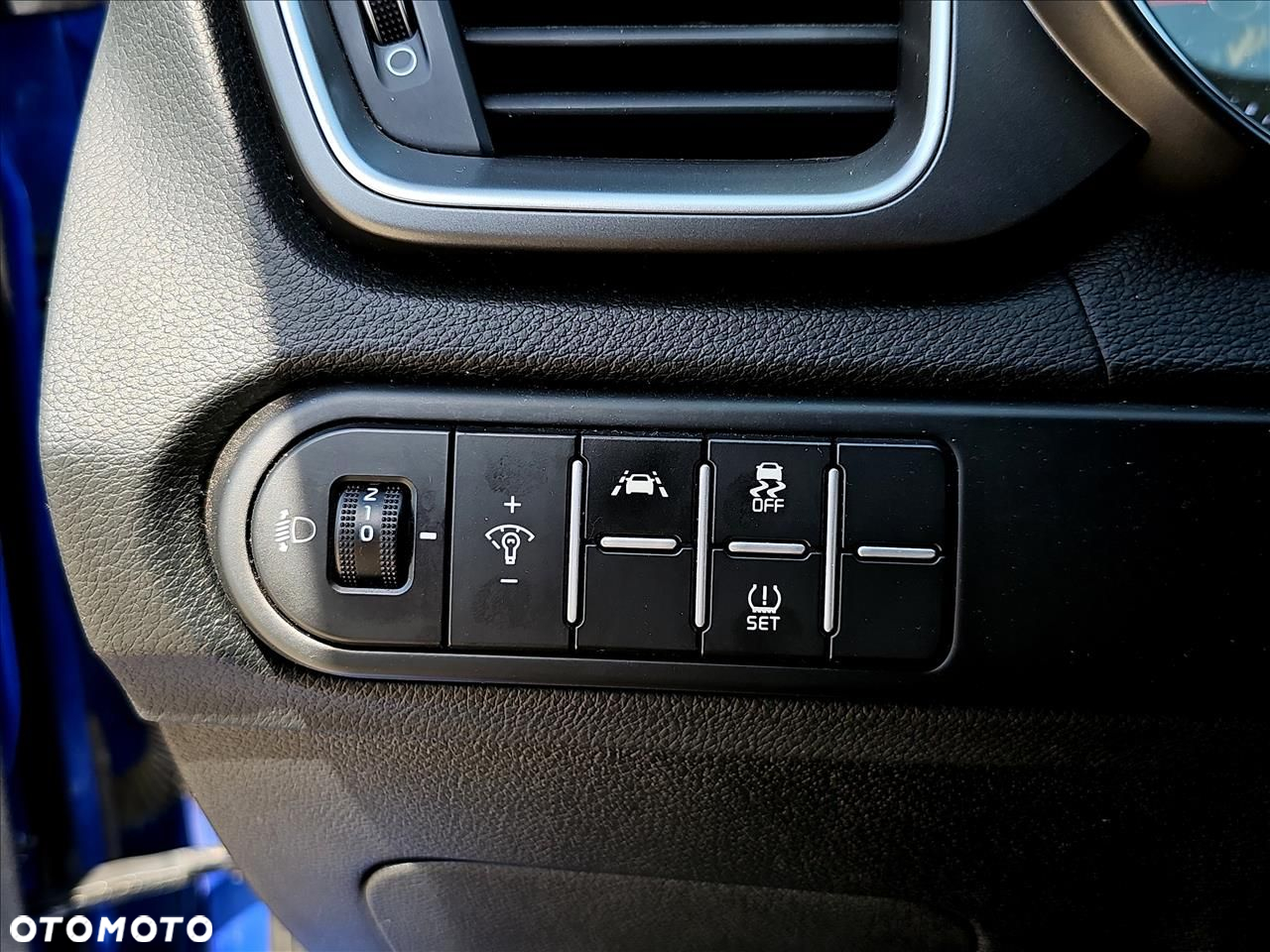 Kia Ceed 1.0 T-GDI M - 12