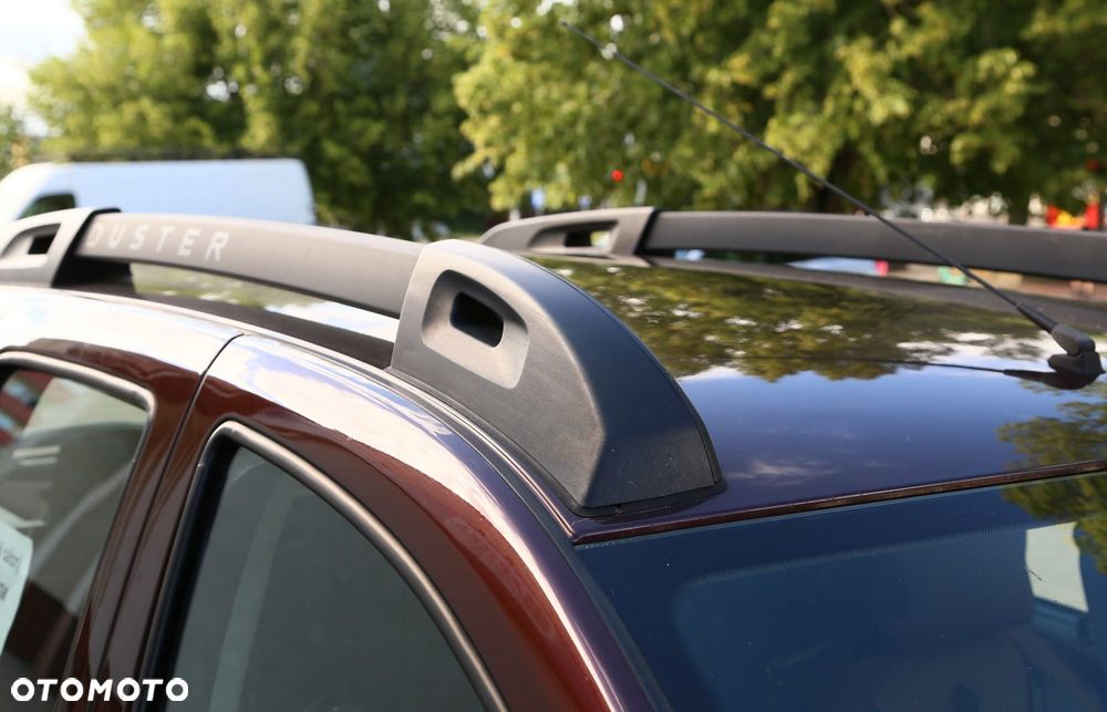 Dacia Duster 1.6 SCe S&S - 4