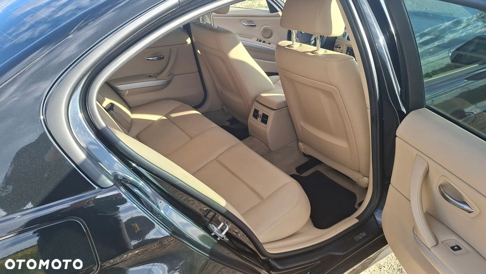 BMW Seria 3 320d - 6