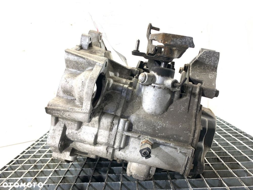 SKRZYNIA BIEGÓW  VW GOLF V (1K1) 2003 - 2010 1.6 75 kW [102 KM] benzyna 2004 - 2008 FVH - 2