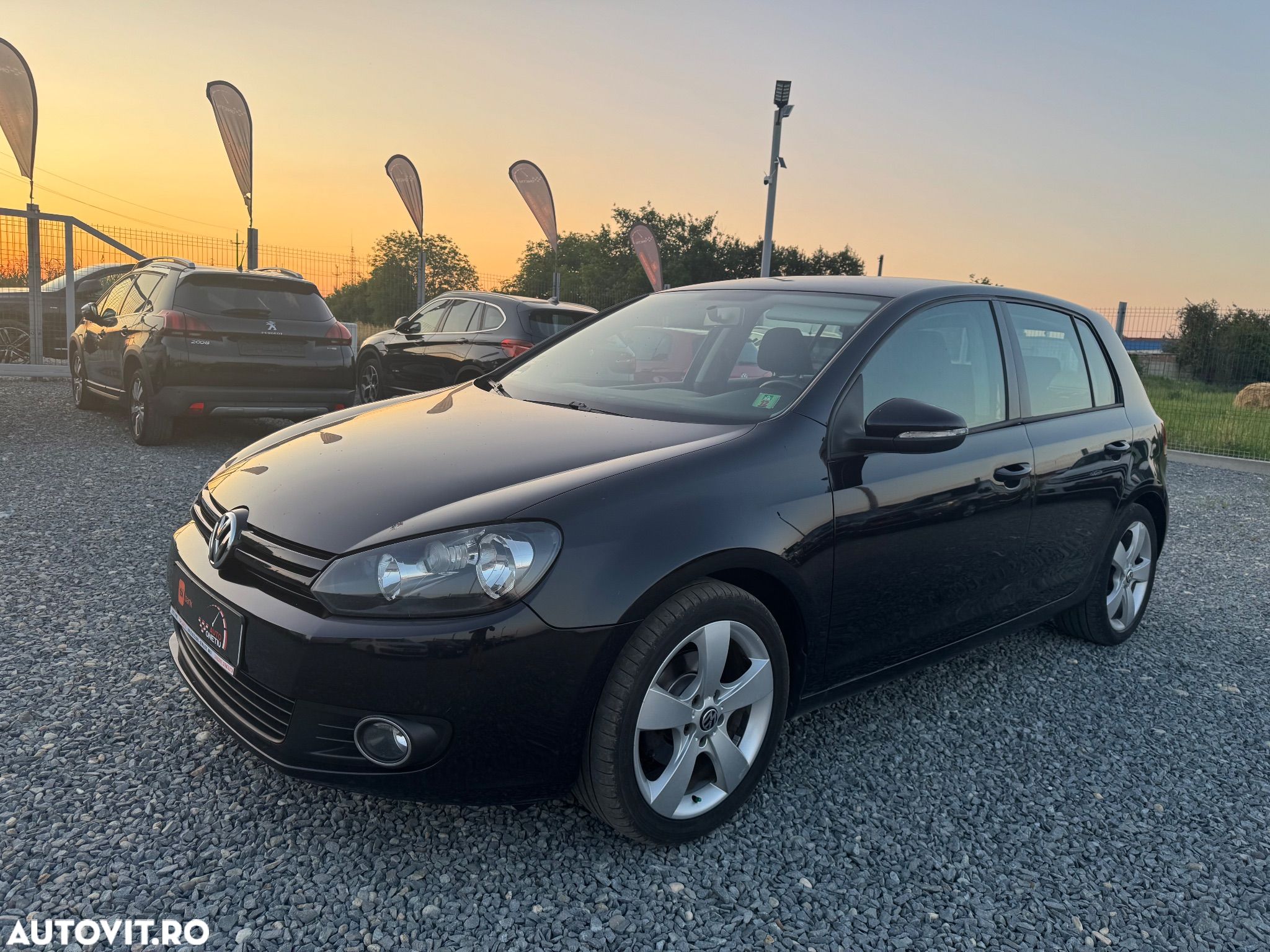 Volkswagen Golf 1.4 Trendline - 1