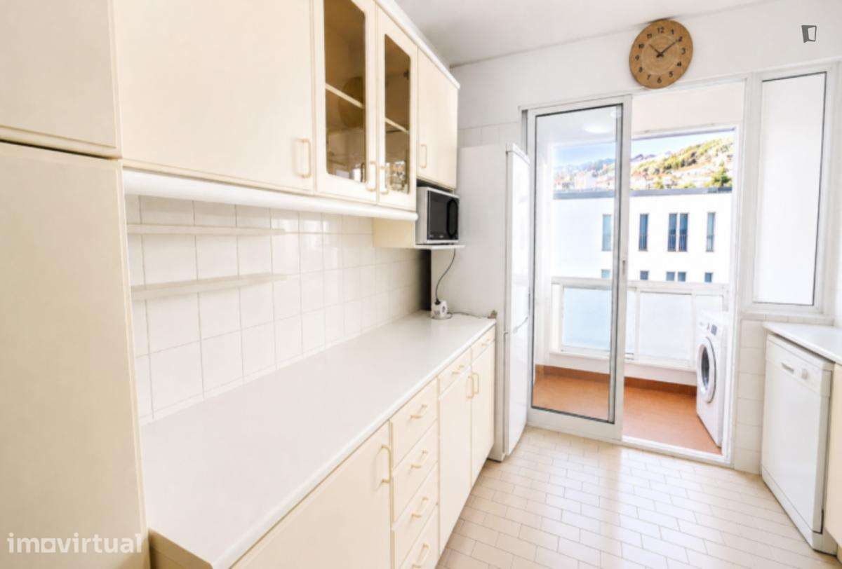 Quarto - localizado em Funchal - Grande imagem: 3/19