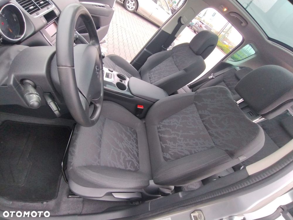 Peugeot 3008 HDi FAP 115 Active - 11