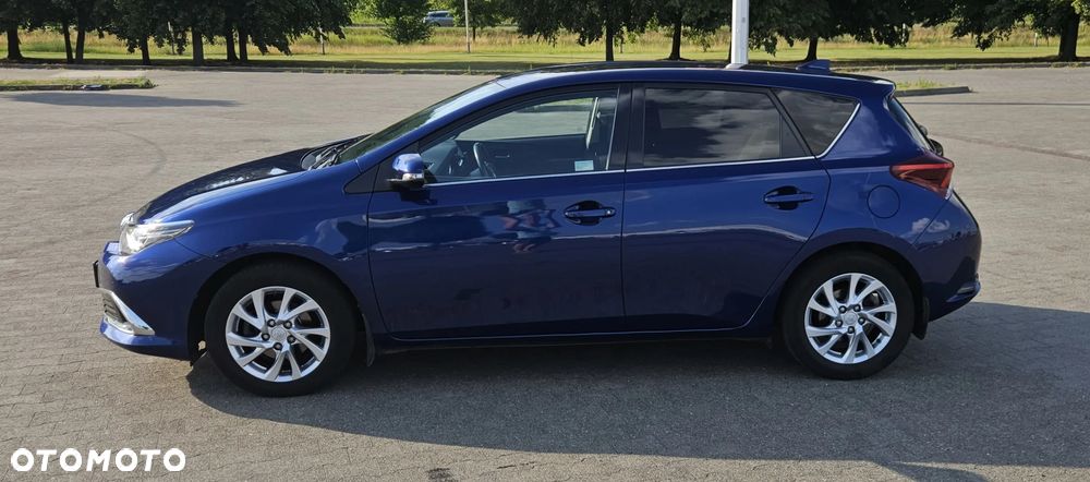 Toyota Auris 1.2 T Prestige - 4