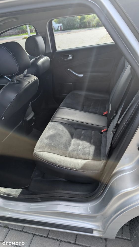 Ford Mondeo 2.0 TDCi Titanium X - 12