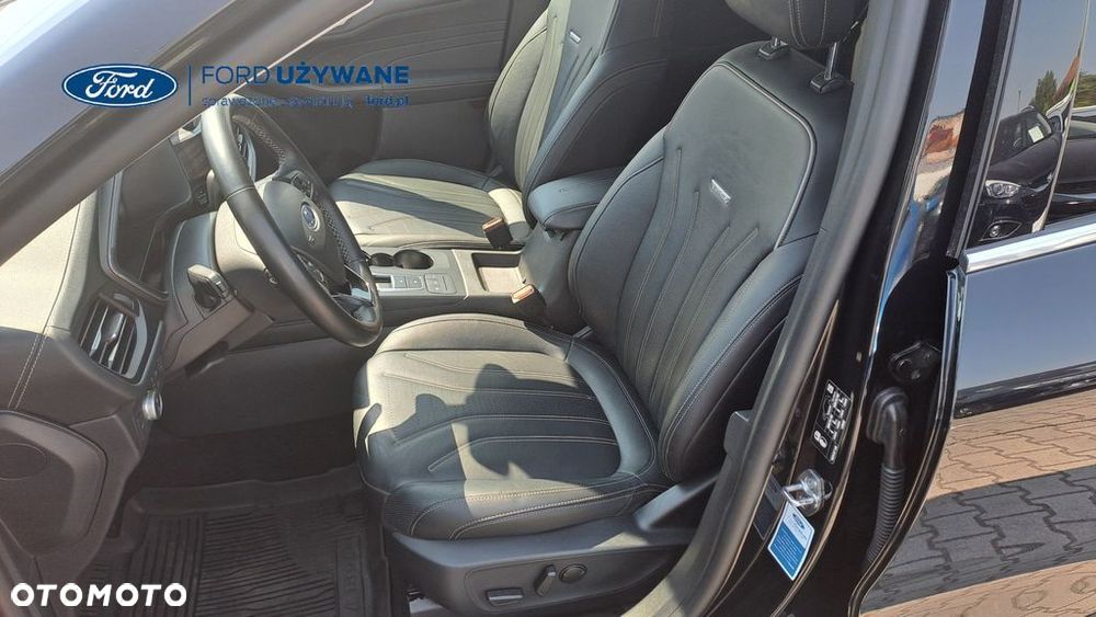 Ford Kuga - 9