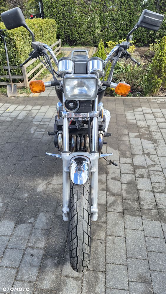 Honda CB - 3