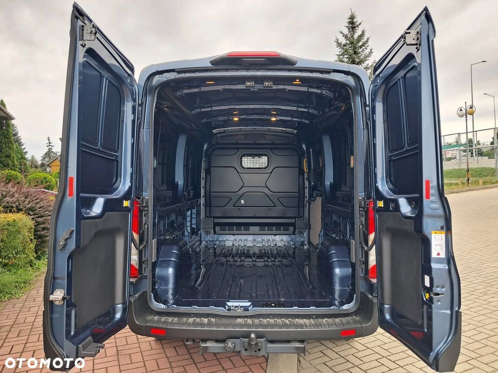 Ford Transit - 24