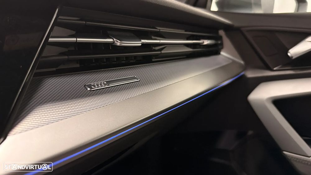 Audi A3 Limousine 30 TDI S line - 34