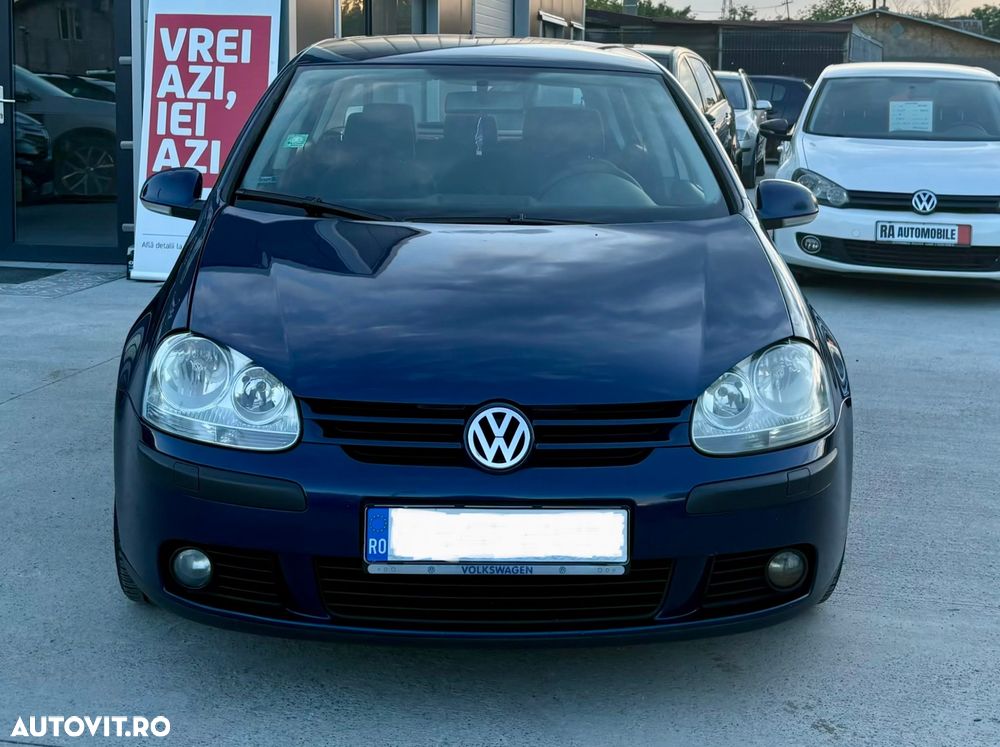 Volkswagen Golf - 6
