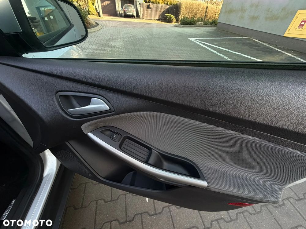 Ford Focus 1.0 EcoBoost STart-Stopp-System TREND - 17