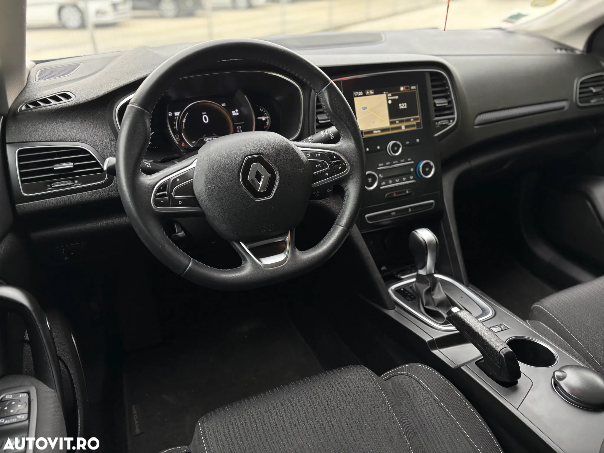 Renault Megane BLUE dCi 115 EDC BUSINESS EDITION - 14