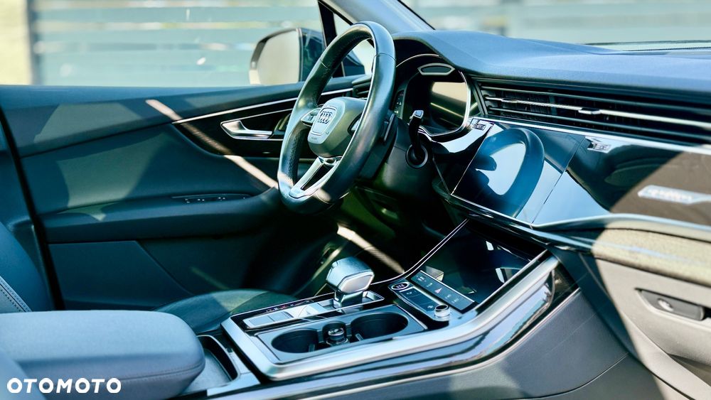 Audi Q7 55 TFSI quattro tiptronic S line - 11