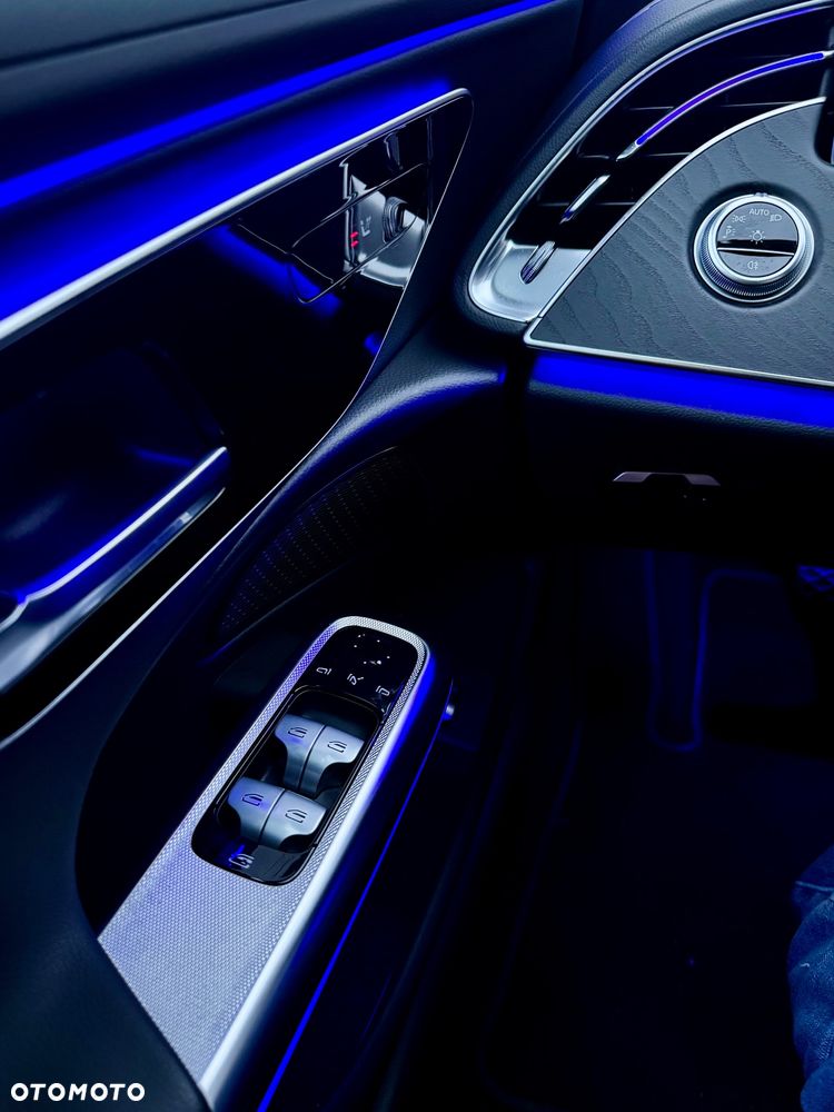 Mercedes-Benz Klasa E 220 d 4-Matic - 28